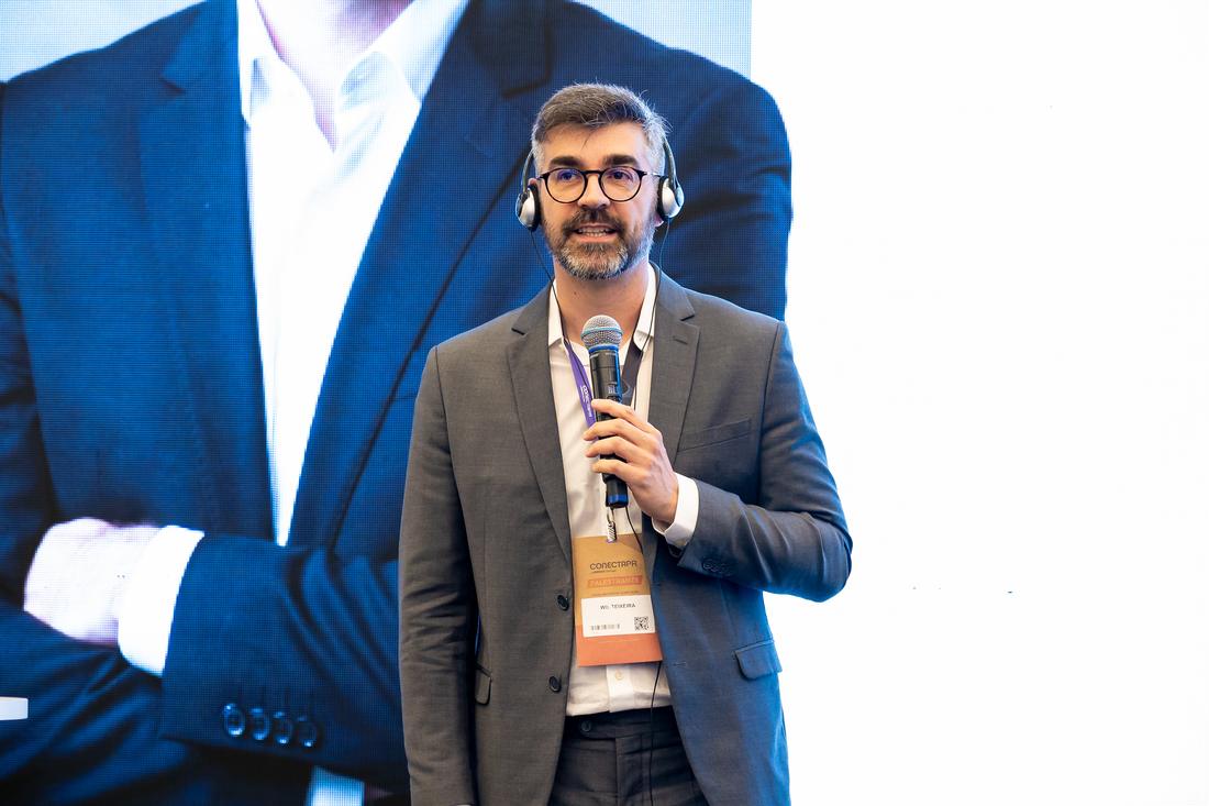 Wil Teixeira como palestrante em evento